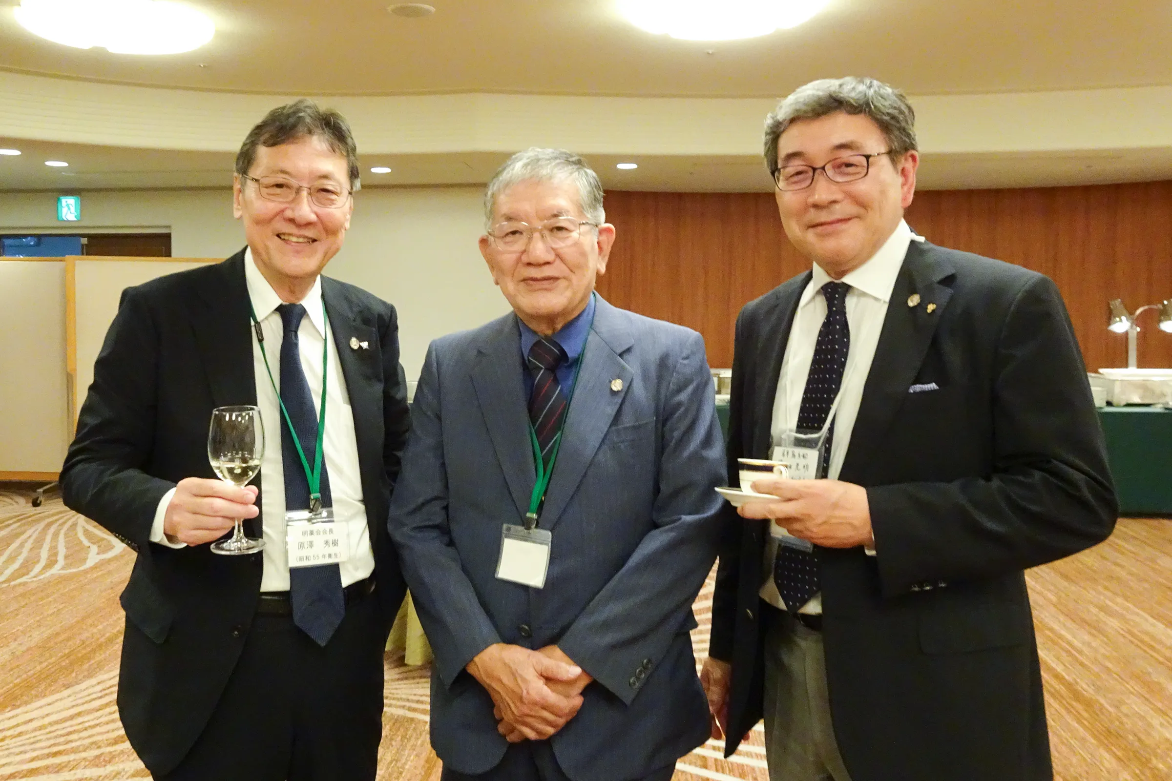 明薬同窓会の様子